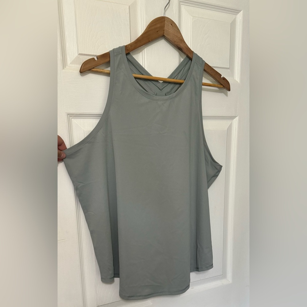 Racerback Active Top